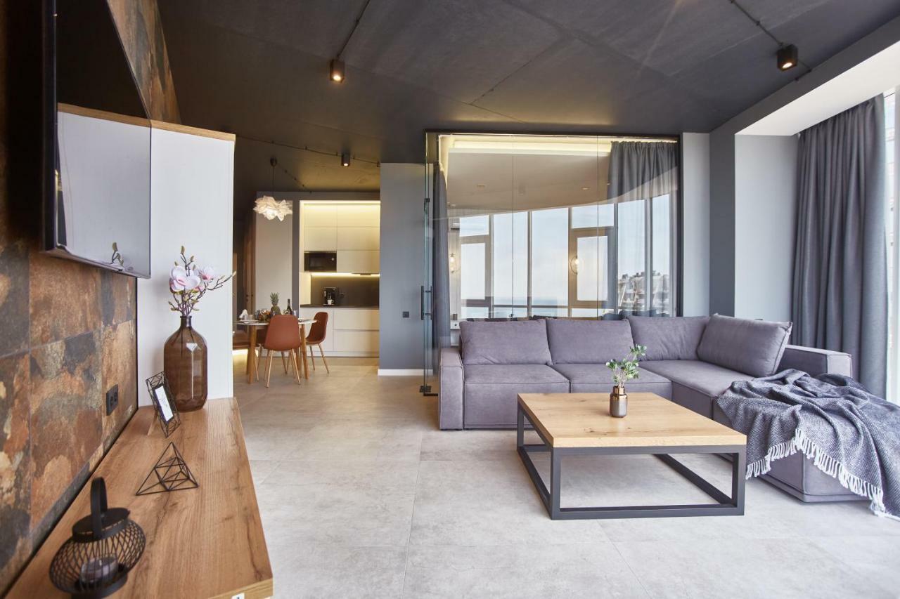 Gagarin Plaza Luxury Sea View Apartments Odessa Extérieur photo