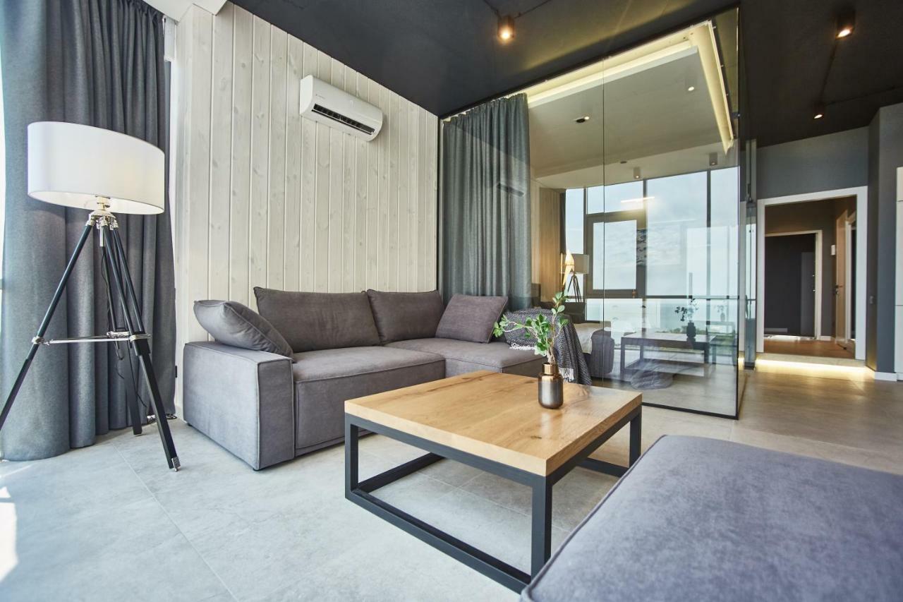 Gagarin Plaza Luxury Sea View Apartments Odessa Extérieur photo