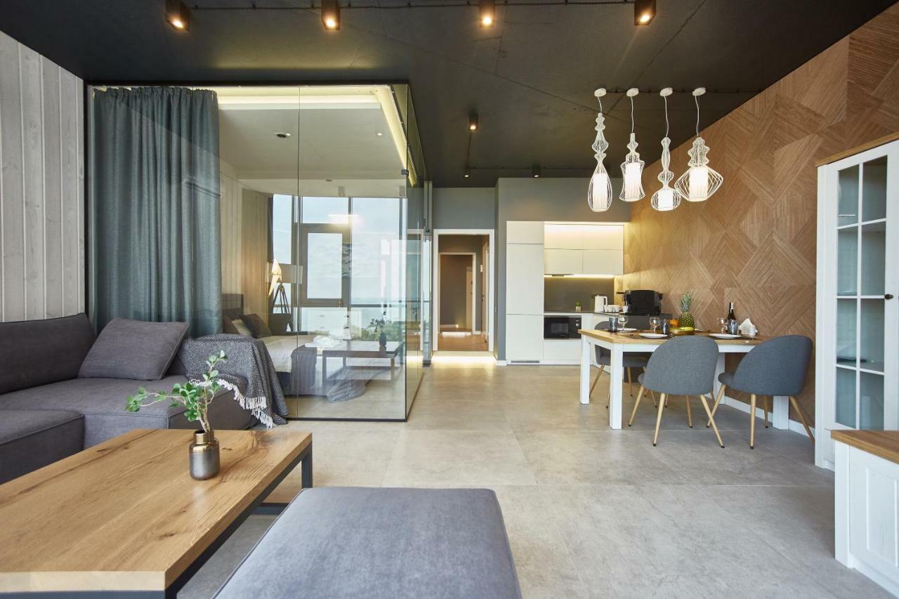 Gagarin Plaza Luxury Sea View Apartments Odessa Extérieur photo