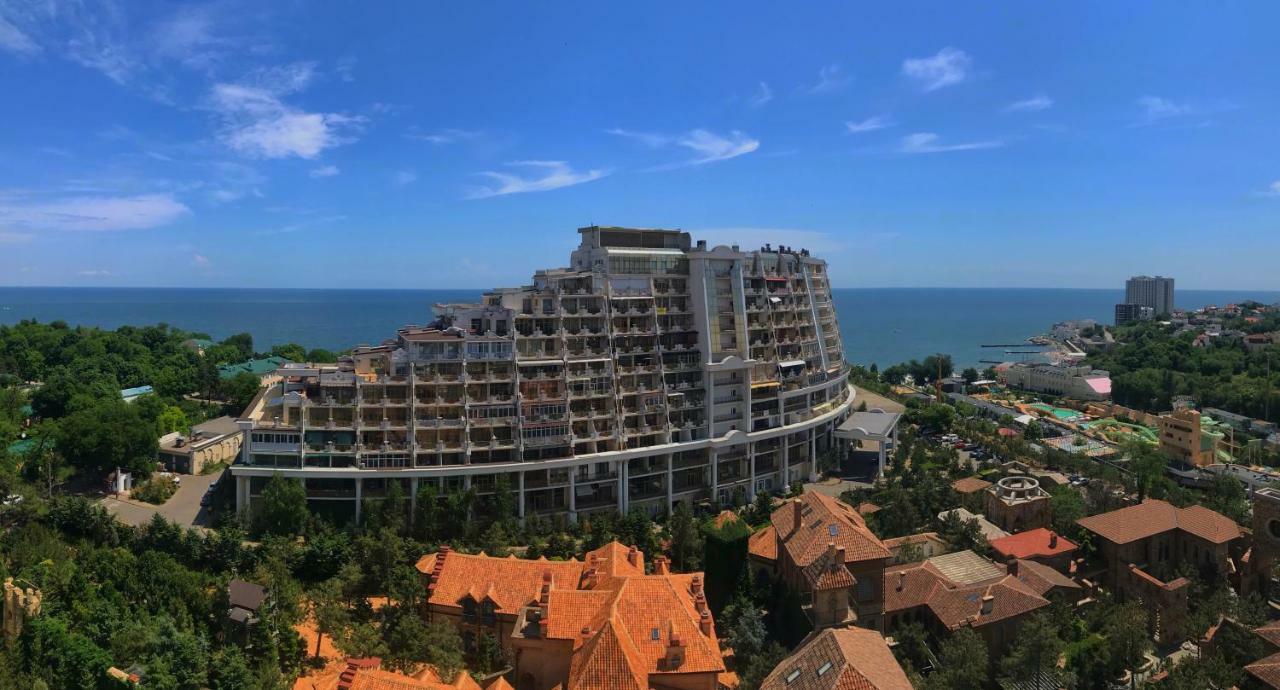 Gagarin Plaza Luxury Sea View Apartments Odessa Extérieur photo
